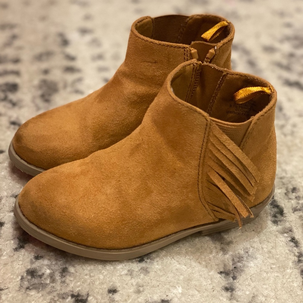 Old Navy Toddler size 7 boots